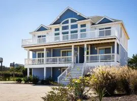 Gorgeous Semi-Oceanfront Home in Whalehead