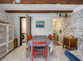 Nice Home In Tisno With Wifi, hotel in Tisno