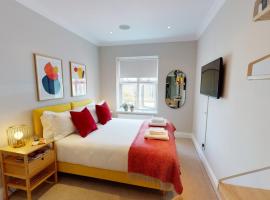 Madison Hill - White Hill House 4 - 2 bedroom flat, hotel in London