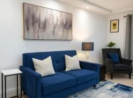 LuxeView - Stylish & Comfortable 1 Bedroom House in Chafford Hundred