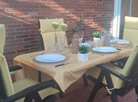 Ático con Terraza en Isla, hotel in Isla