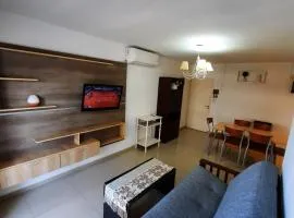 Depto céntrico de 3 habitaciones y cochera