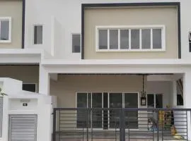 Happpy Impiana Guest House