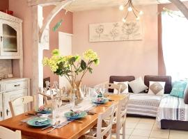 Charmante maison rénovée à la ferme, idéale pour familles, à proximité de pêche et nature - FR-1-426-118, hotel i Brem-Sur-Mer