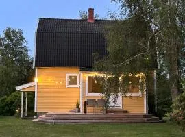 The Solhem Cabin - 3 minutes to the lake、ストレムスタードのシャレー