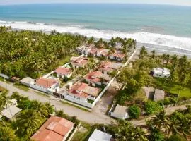Villa Nakär - Oceanfront Luxury Villa in Playa Amatecampo, El Salvador