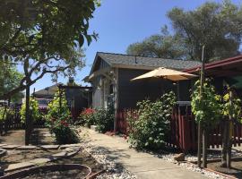 Andrea's Hidden Cottage, hotel near Sonoma Plaza, Sonoma