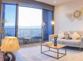 Luxurious 2BR apartment with Jacuzzi and Awesome Views