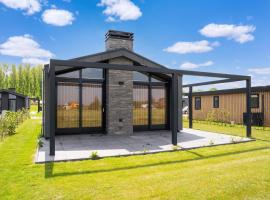 Holiday Home Oud Ade near Kaag Lakes, hotel in Oud-Ade