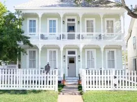 Sea and Sand Manor