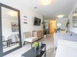 Entire 3 Bedroom house 10 mins MIA and Downtown