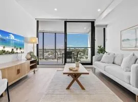 Stylish 2-Bed Unit with Views & Rooftop Access