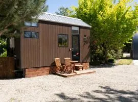 Tiny Away Benger Garden 1 by Tiny Away