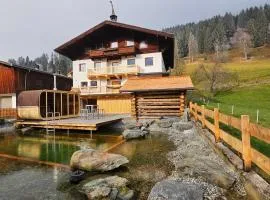 Farmhouse in Bramberg with Sauna & Ski Access