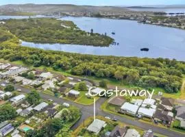 Castaway at Pelican