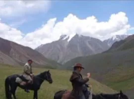 Kyal travel