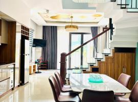 Sunrise Homestay, cabin in Danang