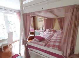 Dominique