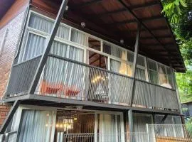 Villa Woodstock Camp