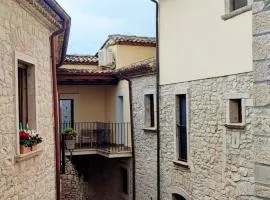 LA ROCCIA DI VICIDOMINI - Affittacamere