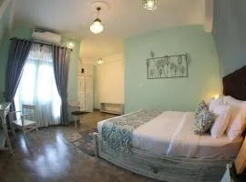 Earthbound Residence