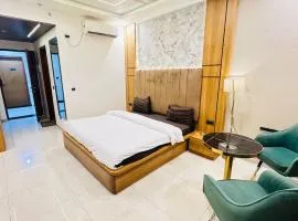 Snooze and Stay Omaxe Hazratganj