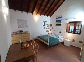 Estancia para 2 Personas con Piscina en Garachico, hotel en San Pedro de Daute