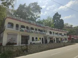 Mahadev Hotel And Restaurant