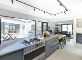 Fynbos Hill Luxury Accommodation