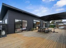 House Naomi - Martinborough Holiday Home