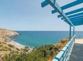 Thalassopetra in Agia Kyriaki