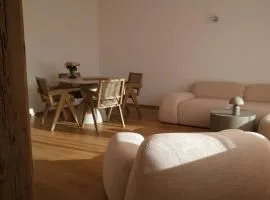 Luxury Lakefront Apartment