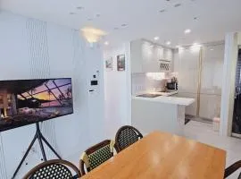 Urban Terrace Suite House