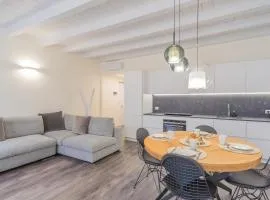Modern Stylish Apartment in Como City