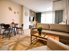 4 people studio, lake, sauna & gym, hotel a Zarzecze