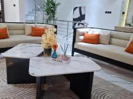 Green Oaks Residence
