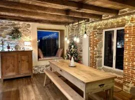 Gîte 8 pers avec jacuzzi et jardin Aurillac