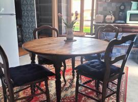 Les Chanterelles La souris des champs、エティヴァル・クレールフォンテーヌのホテル