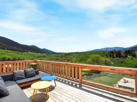 5 Bedroom Amazing Home In Réal, hotel i Réal