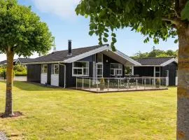 Holiday Home Pøt Strandby V Juelsminde Ix