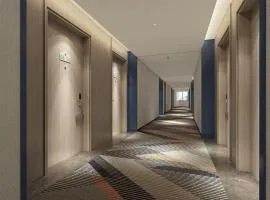 Holiday Inn Express Qingdao City Balcony by IHG