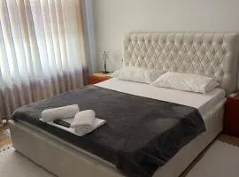 Kriss APARTMENT