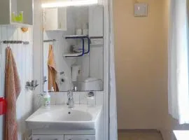 Awesome Home In Glesborg With Wifi