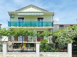 Apartments Grassi by Rent Istria