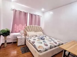 A4 Studio Apartment Room Transient House near Abreeza Mall, USEP Obrero, Victoria Plaza, SM Lanang, SPMC MDMRC Hospital