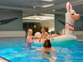 Waterlane Riverside - SPA, Pool, Gym & Parking by Downtown Apartments