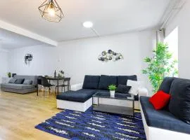 Big and central flat