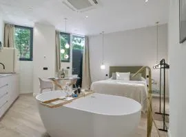 Romantic Apartment N1 Oceanografico Virkin Suites