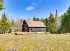 6 Mi to Lake and State Park Hideaway in Elmore!