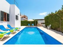Villa Mestral by Villa Plus